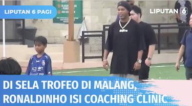 Di sela mengikuti Trofeo yang digelar di Malang, legenda asal Brazil, Ronaldinho mengisi coaching clinic. Puluhan anak yang menjadi peserta antusias mengikuti acara coaching clinic tersebut.