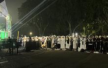 Massa Reuni 212 Kirim Doa buat Korban Banjir Sumatera, Gelar Salat Berjemaah di Monas