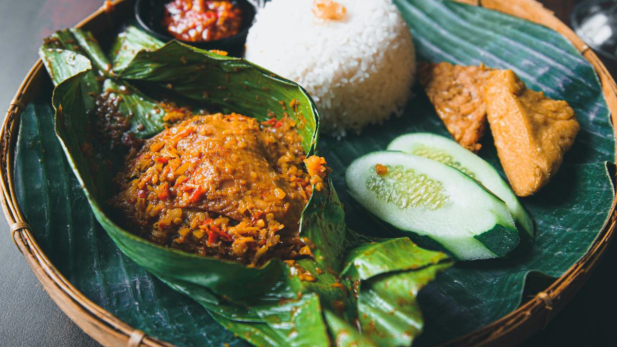 15 Rekomendasi Restoran Sunda Enak di Bandung, Cita Rasa Autentik