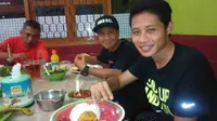 Persebaya Lolos, Evan Dimas Nikmati Malam di Kota Kembang