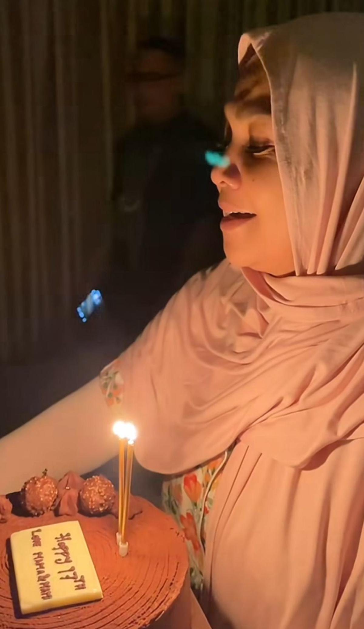 Rieta Amalia Beri Kejutan Ulang Tahun ke-17 untuk Gavrel, Penuh Haru dan Doa Tulus