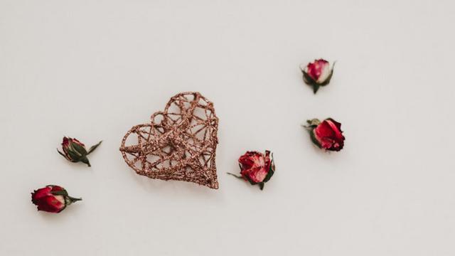 Ilustrasi "Valentine's Day". (Unsplash/Kerri Shaver)