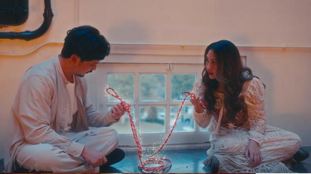 9 Potret Sherina dan Derby di MV 'Mengenang Bintang', Nostalgia Petualangan Sherina