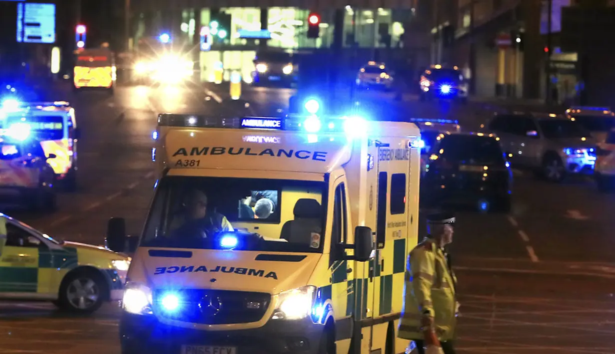 “Terdapat beberapa laporan adanya korban meninggal dunia dan luka-luka. Tolong hindari lokasi tersebut karena masih dalam pengawasan polisi,” lanjut pihak kepolisian. (APexchange/Bintang.com)