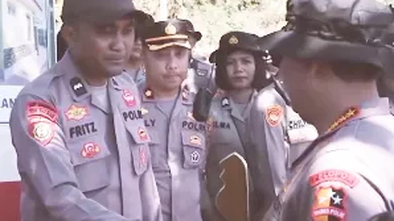 "Tanah yang kamu hibahkan di mana?" tanya Kapolri.