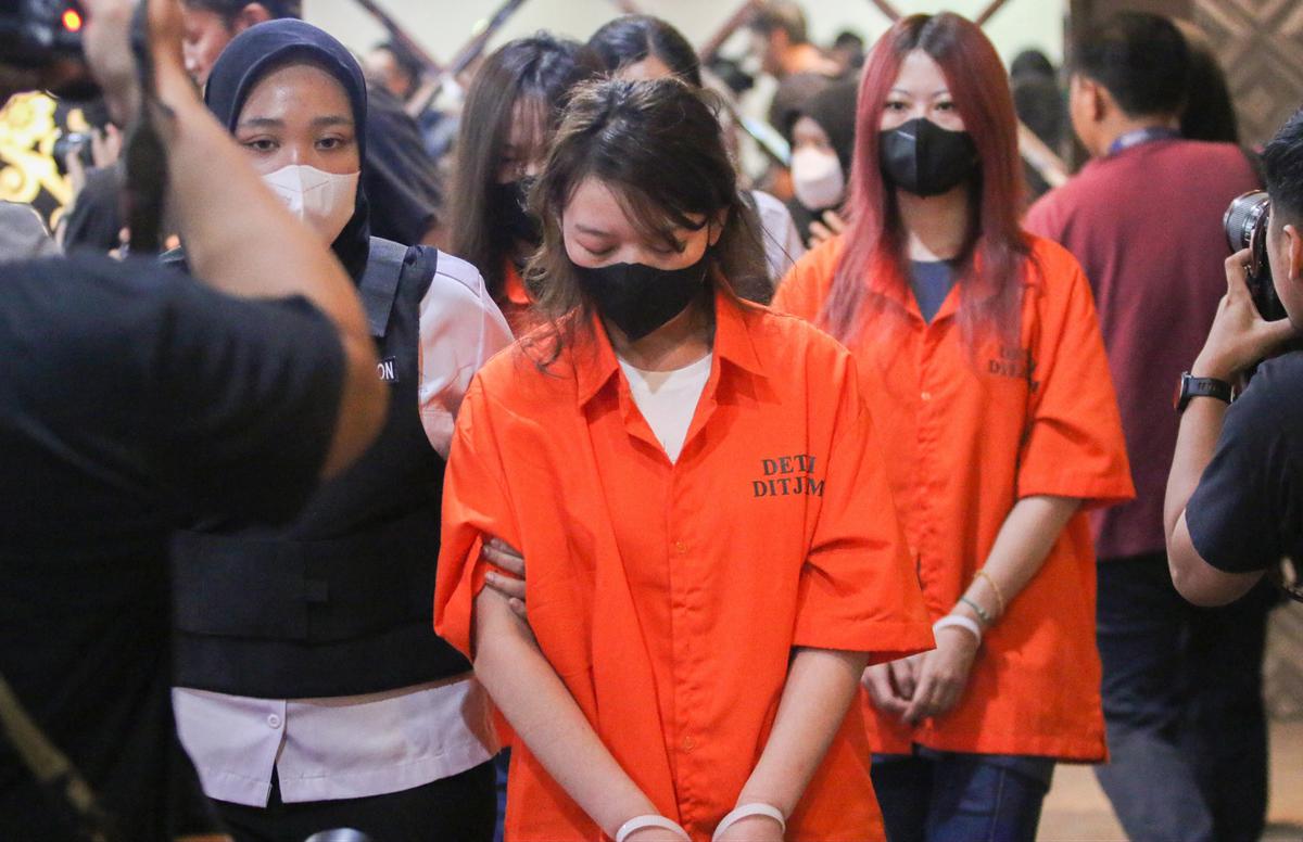 FOTO: Ratusan Warga Negara Asing Terjaring Operasi Wirawaspada 2025