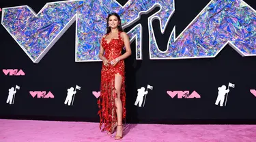 Penyanyi dan aktris Selena Gomez menghadiri penghargaan tahunan MTV, Video Music Awards (VMA) 2023 di Prudential Center, Newark, New Jersey, pada Selasa (12/9/2023) waktu setempat. (Noam Galai/Getty Images for MTV/AFP)