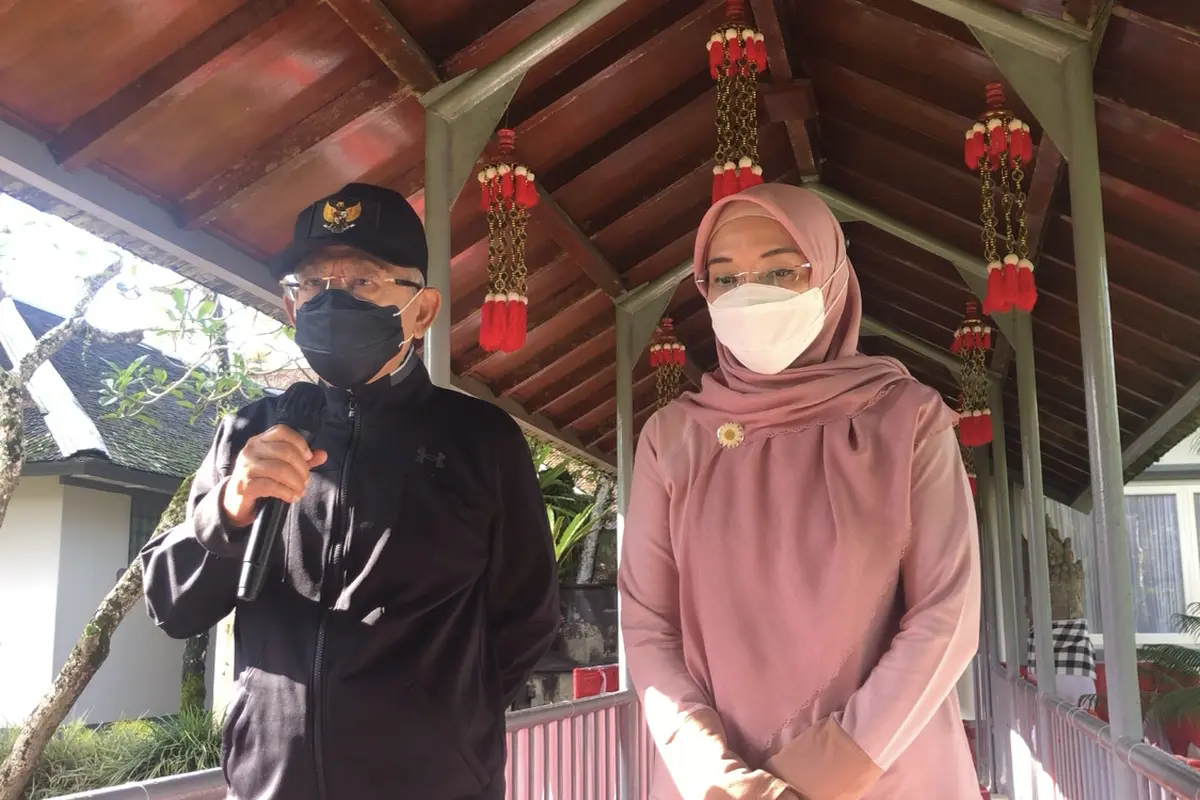 Wakil Presiden Ma'ruf Amin di Istana Kepresidenan Tampaksiring, Bali. Dia meminta ada gerak penanganan bencana letusan Gunung Semeru.