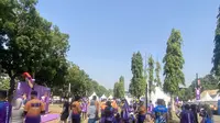 Peserta Lari Terganggu Abu Anak Krakatau, Debu Masuk Sepatu dan Kaca Mata