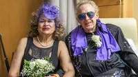Setelah berpisah selama 50 tahun, akhirnya Stephen Walbert dan Jennifer Meyerink menikah di Rochester General Hospital, New York (Rochester General Hospital)