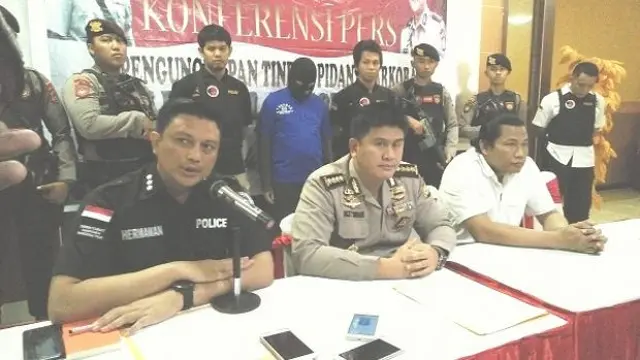 Rilis penangkapan Kijang pada Mei 2018 (Fauzan/Liputan6.com)