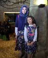 Annisa Trihapsari  dan anaknya, Aqueeni Aziz Djorghi  (Nurwahyunan/Bintang.com)