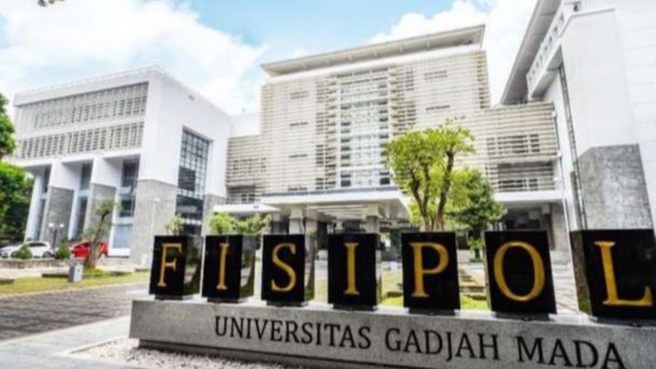 Perwakilan mahasiswa Departemen Politik dan Pemerintahan UGM Rubiansyah mengatakan pihaknya melihat ada upaya dari pemerintah menggunakan kekuasaannya untuk kepentingan pribadi dan golongan.&nbsp;