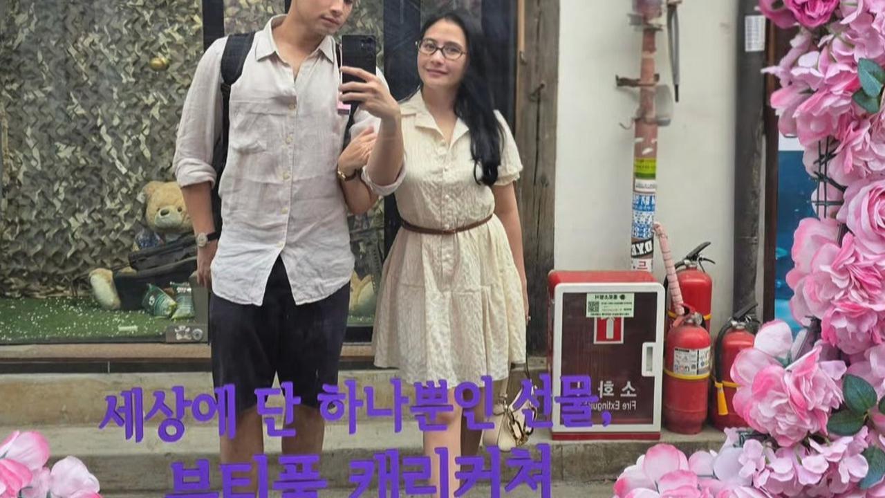 Potret Prilly Latuconsina & Omara Liburan Bareng di Korea, Kompak Buat 'Prom Talk' Untuk Ruang Diskusi Santai