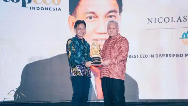 Terima Penghargaan Top CEO Awards 2023, Dirut Utama ANTAM: Ini Hasil