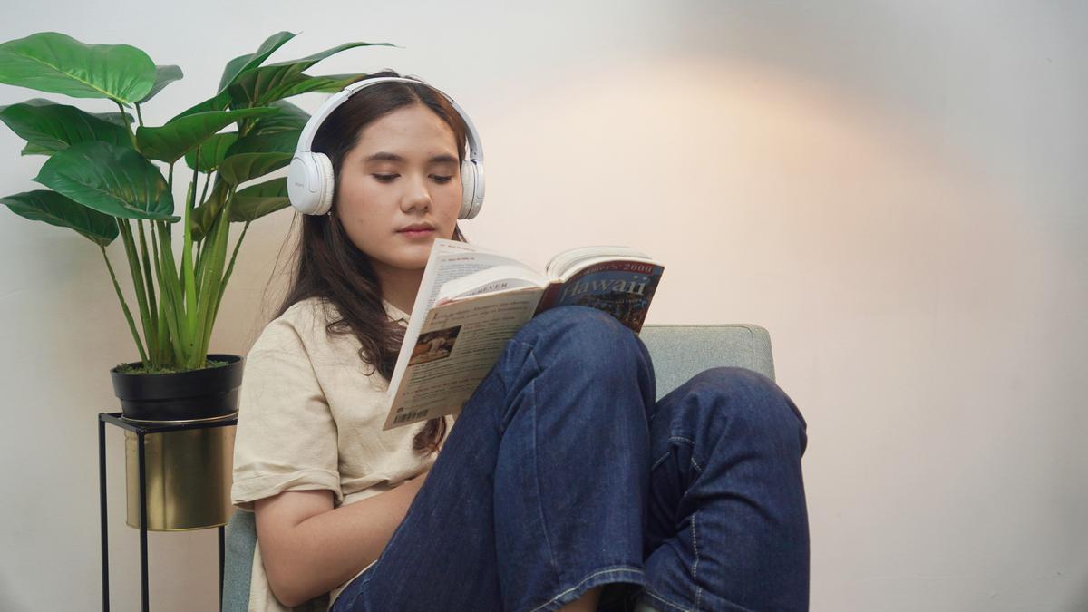 7 Manfaat Membaca Buku Parenting meski Belum Menikah