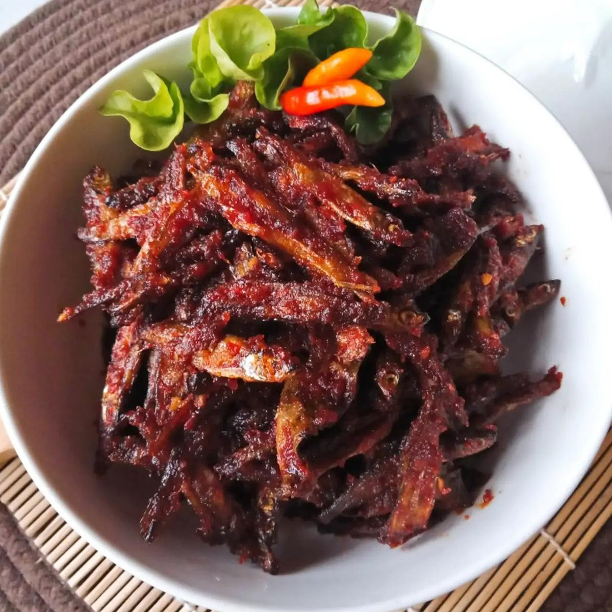 Lezat dan Pedas! 6 Olahan Ikan Sambal yang Praktis dan Menggoda Selera