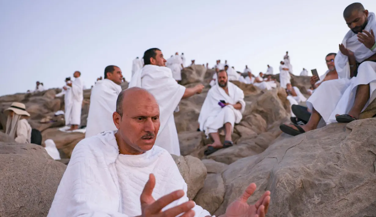 Tidak hanya kesiapan spiritual, fisik juga menjadi hal yang penting untuk dipersiapkan. (HAZEM BADER/AFP)