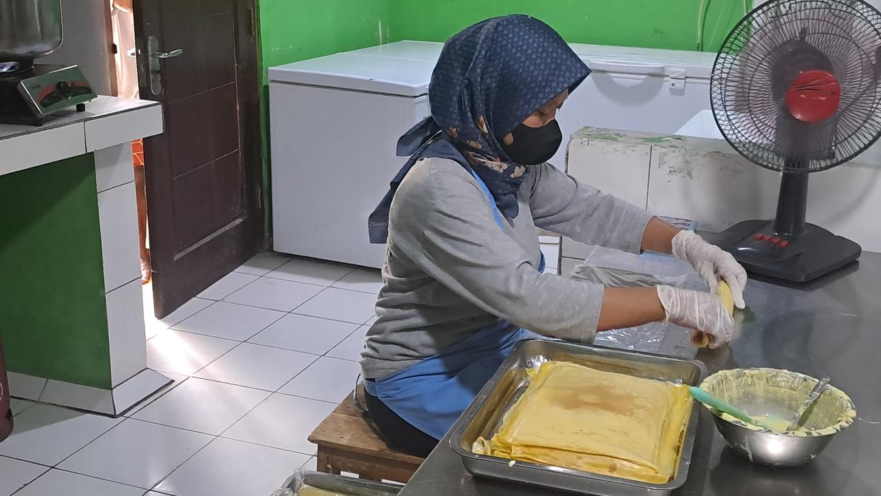 Eks Pekerja Migran RI Nekat Bangun Usaha Kuliner, Kini Raup Omzet Ratusan Juta dan Punya 40 Karyawan