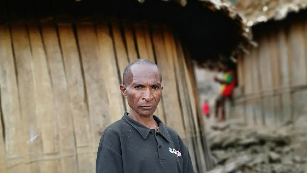 Nyala Lampu Tenaga Surya Hidupkan Asa Anak-Anak Puldama Papua