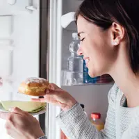 Ilustrasi kulit sehat karena makanan (iStockphoto)