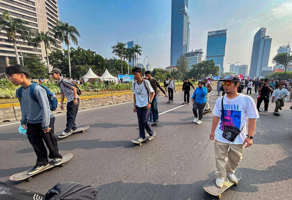 FOTO: Ratusan Skater Ramaikan Perayaan Hari Skateboard Sedunia di Jakarta