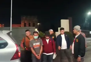 Warga Kabupaten Deli Serdang diringkus pihak kepolisian setelah buron selama hampir dua pekan, usai melakukan pembunuhan sadis terhadap saudaranya sendiri. (Foto: Istimewa)