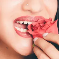 ilustrasi manfaat air mawar untuk bibir kering/Oleg Magni/pexels