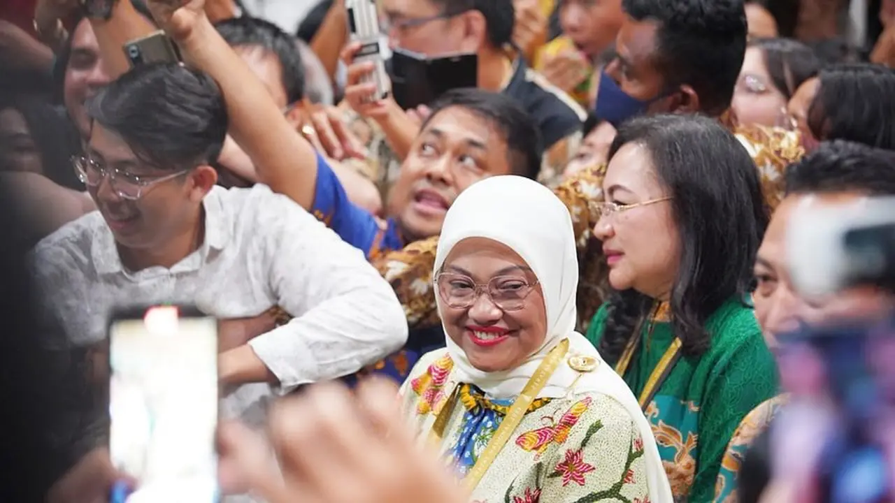 Menaker Ida Fauziyah