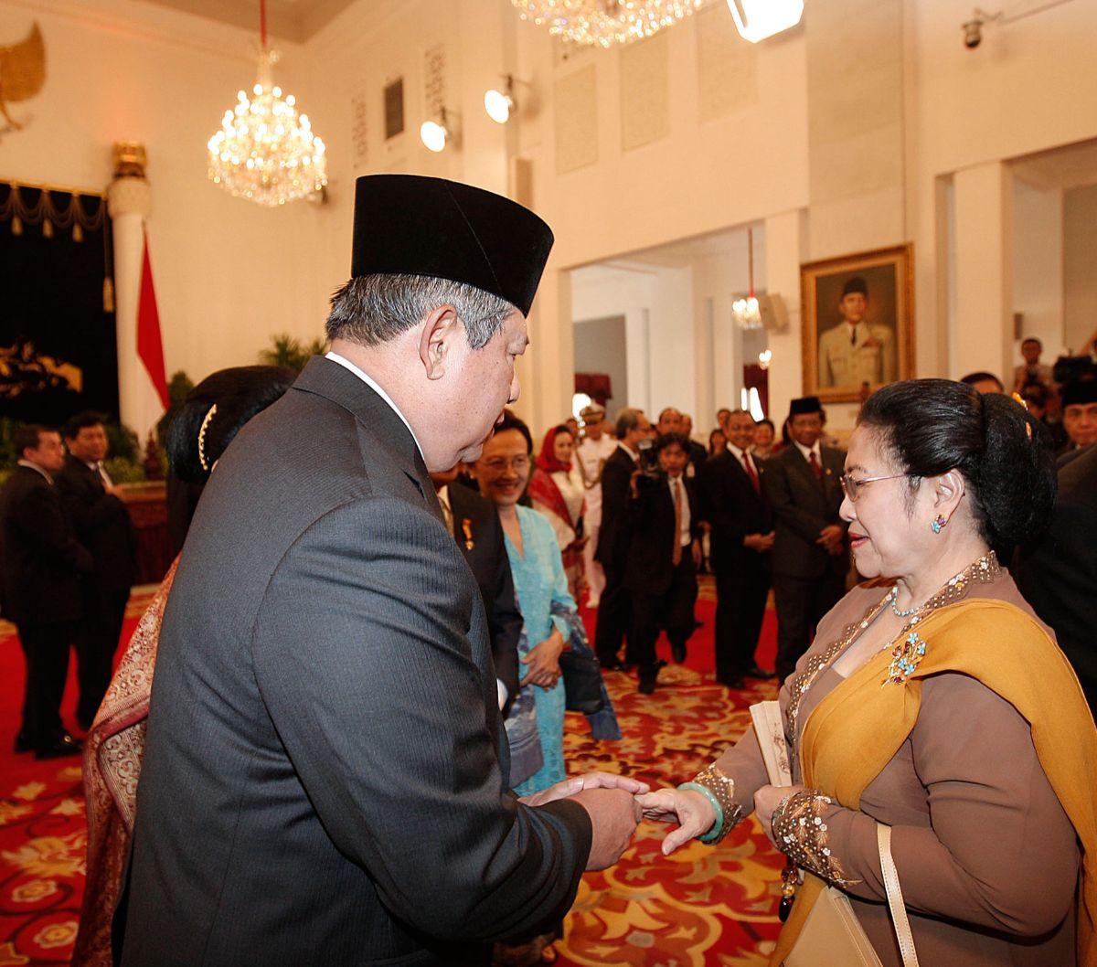 Dia pun menilai, Demokrat lebih memilih berkoalisi dengan Partai Gerindra karena telah memiliki pengalaman bersama-sama di Pilpres sebelumnya.