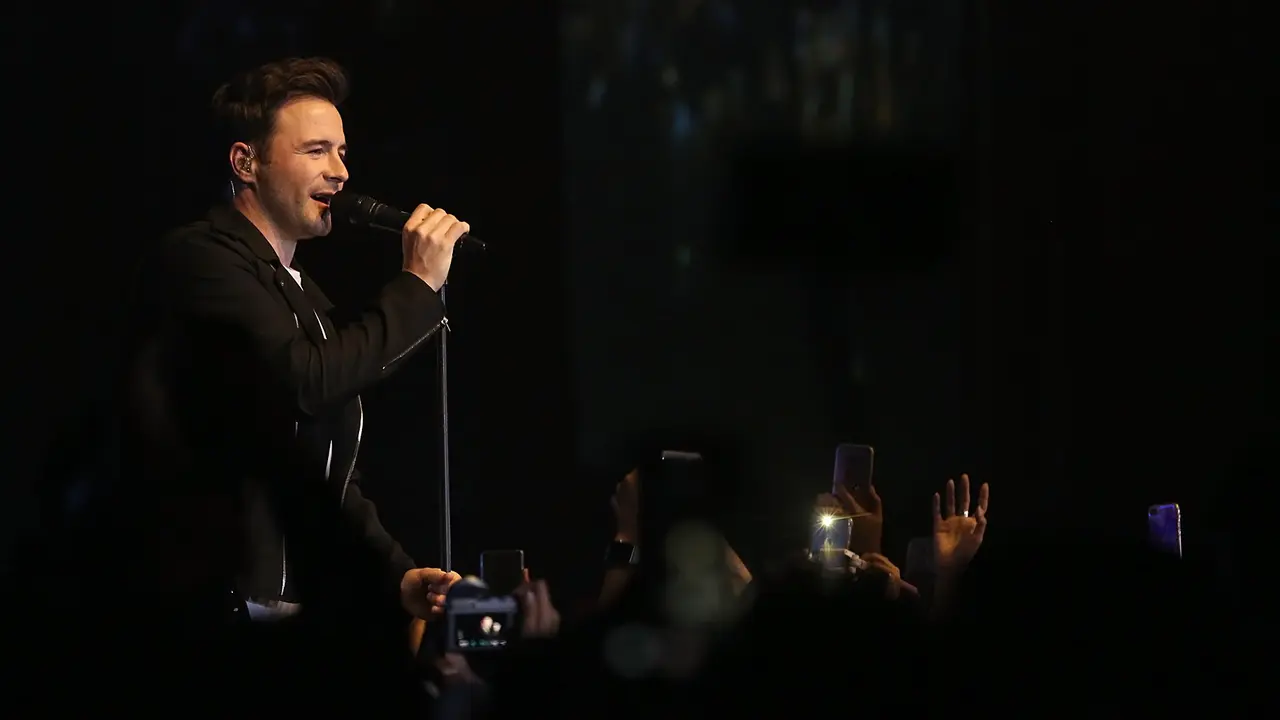 [Bintang] Shane Filan