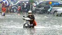 Tips Jitu Para Krosser Kala Motor Mati Terabas Banjir