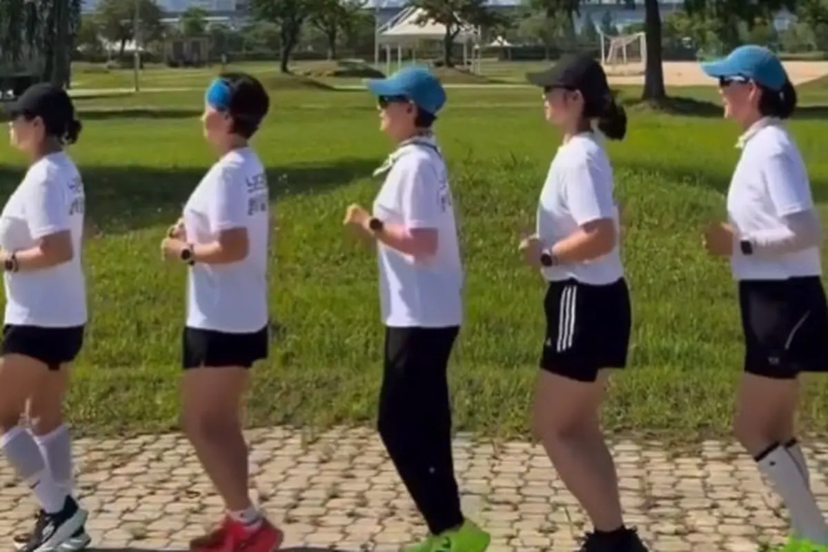 Komunitas Slow Jogging di Korea (Foto: Tangkapan Layar X dr Jebra Faushay)