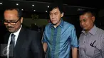 Presdir Agung Podomoro Land. Ariesman Widjaja usai menjalani sidang perdana di Pengadilan Tipikor, Jakarta, Kamis (23/6). Tersangka kasus suap Raperda reklamasi Teluk Jakarta itu menjalani sidang pembacaan dakwaan. (Liputan6.com/Helmi Afandi)
