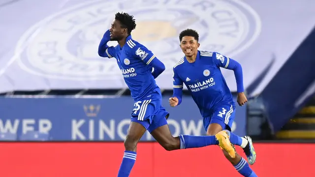 FOTO: Tundukkan Chelsea 2-0, Leicester City Geser Manchester United di Puncak Klasemen