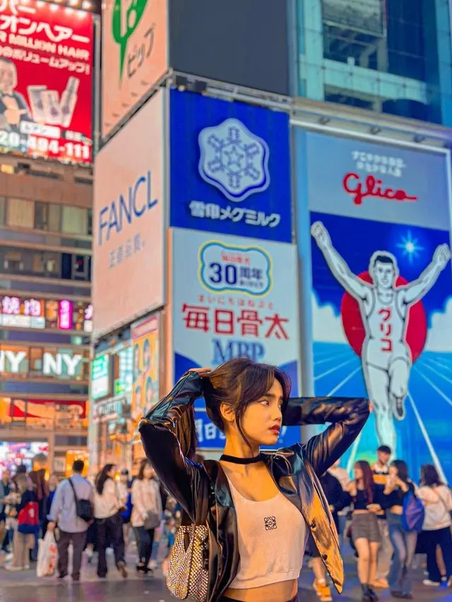 Fuji jadi cewek mamba saat liburan di Jepang