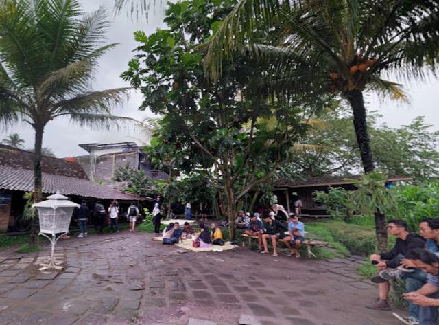 2. Kopi Klotok Cangkringan