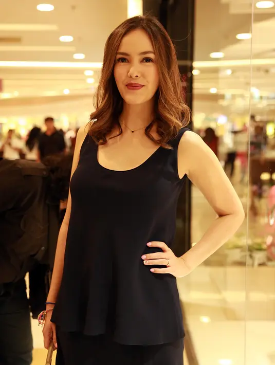 Karena majelis hakim melihat gugatannya tidak cukup memiliki bukti, gugatan yang diajukan oleh Eka di tolak. Lantas seperti apa perkembangan rumah tangganya setelah itu. (Deki Prayoga/Bintang.com)