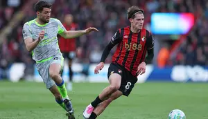 Manchester United dan Arsenal Bersaing Lucuti Kekuatan Bournemouth