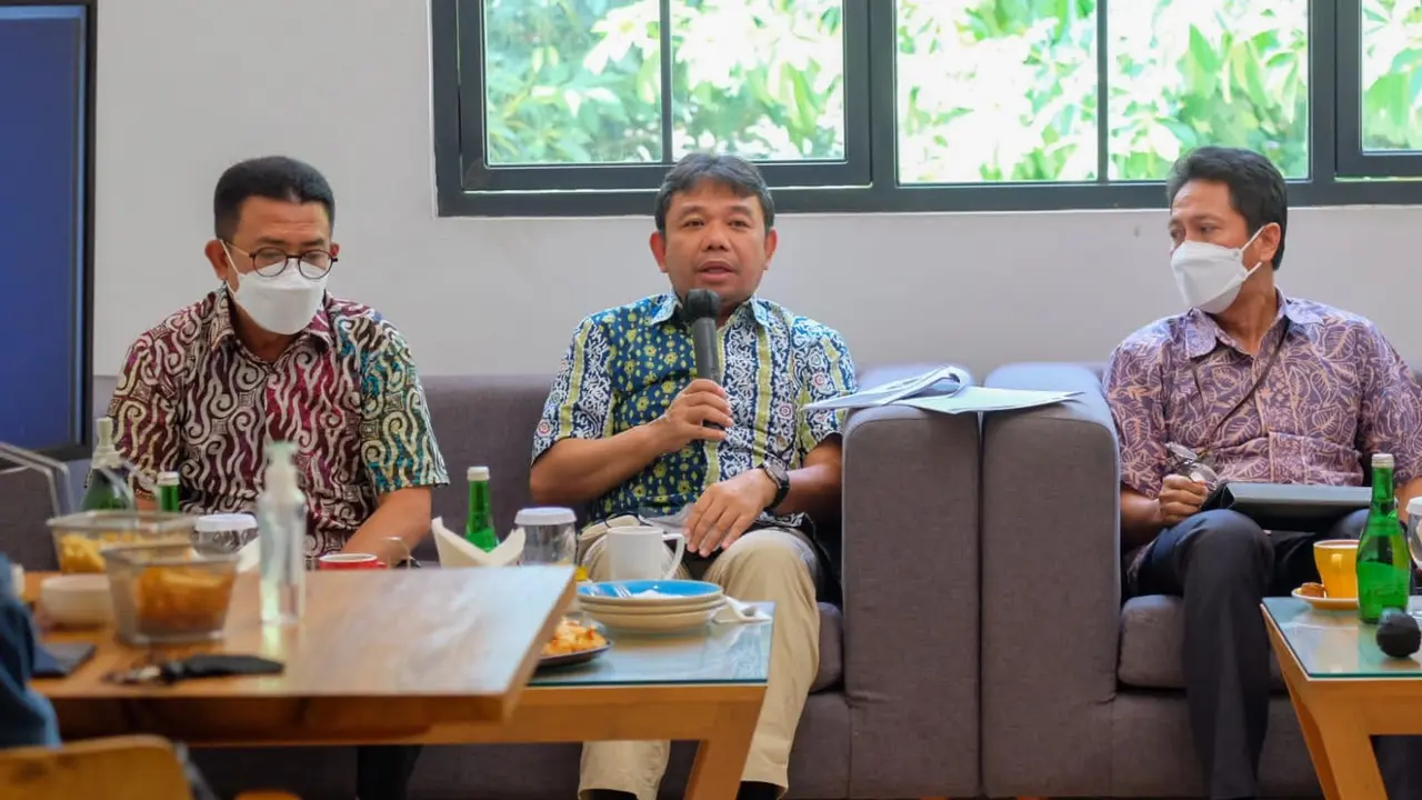 Media briefing dengan tema "Perkembangan data penerimaan pajak terkini dan Program Pengungkapan Sukarela".
