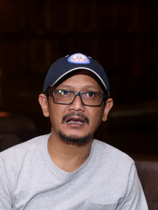 Ditemui di kawasan Setia Budi, Jakarta Selatan, Selasa (1/12), Hedy Suryawan sang sutradara menceritakan konsep video klip dimana sahabat BCL berperan sebagai pengunjung kafe yang sedang menikmati alunan lagu dari BCL sendiri. (Andy Masela/Bintang.com)