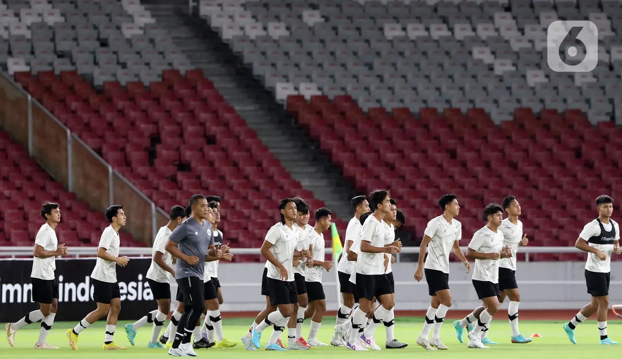 Dia akan mengerucutkan skuadnya dalam laga uji coba tersebut karena menjadikannya sebagai simulasi yang sesuai dengan regulasi SEA Games 2023. (Liputan6.com/Helmi Fithriansyah)