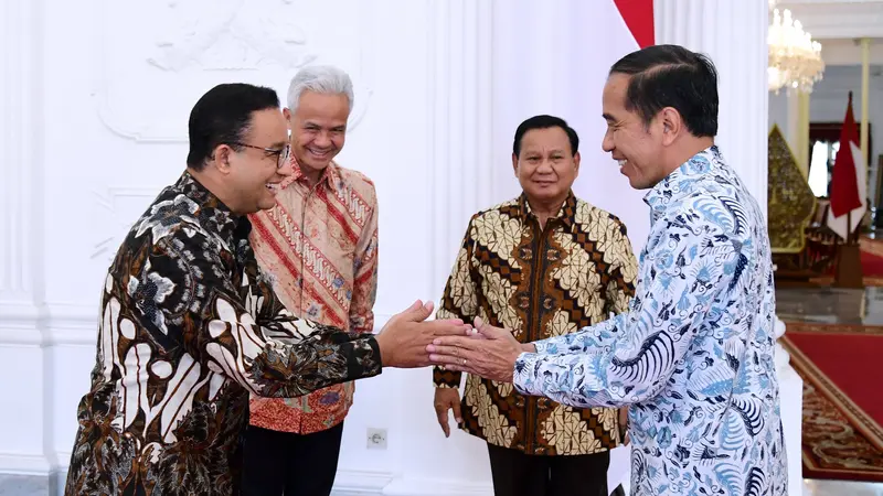 Anies Baswedan menghadiri undangan makan siang dengan Presiden Joko Widodo (Jokowi) bersama Ganjar Pranowo dan Prabowo Subianto