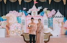 Dekorasi Serba Pink, Intip 6 Potret Aqiqah Bebingah Sekaligus Ulang Tahun Kaesang Pangarep
