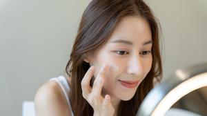 Rahasia Kulit Kenyal dan Plumpy, Mengapa Moisturizer Jadi Bagian Penting?