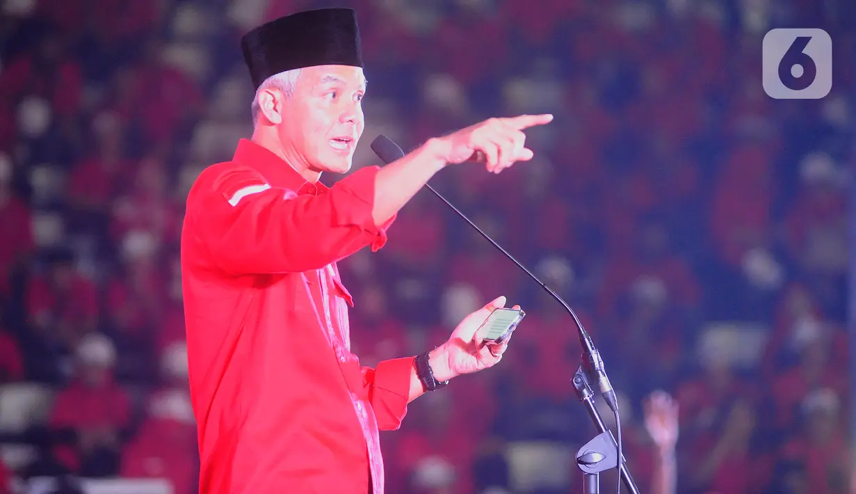 Acara ini juga diisi dengan kegiatan lainnya yang bertujuan untuk memperkuat jaringan serta mempererat hubungan antara pengurus, kader, anggota legislatif, caleg, dan simpatisan PDIP Jakarta. (merdeka.com/Arie Basuki)