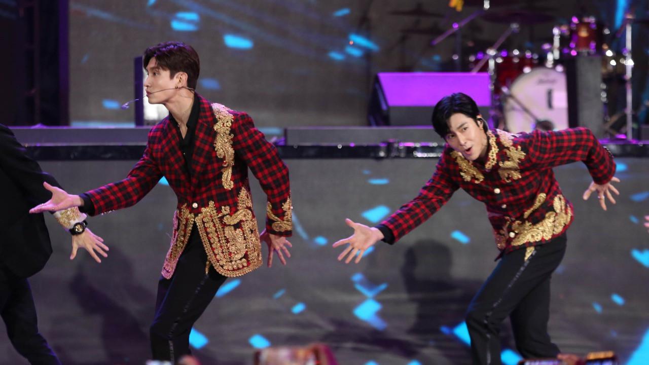 TVXQ menjadi penampil spesial di acara Korean Wave 2020 di Trans Studio Cibubur, Jawa Barat, Jumat (22/2/2020).