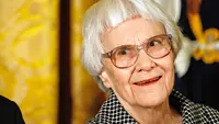 11 Juli 1960: Harper Lee dan Fenomena To Kill a Mockingbird