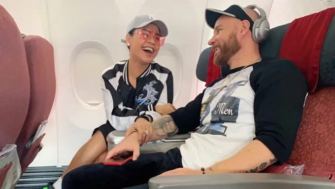 [Fimela] Melaney Ricardo dan Tyson Lynch