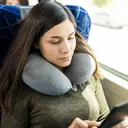 Leher Sering Kaku Setelah Perjalanan Jauh? Ini Rekomendasi Bantal Leher Travel yang Nyaman